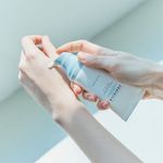 protector-solar-skin1004-hyalu-cica-water-fit-spf-50-pieles-secas-x-50-ml